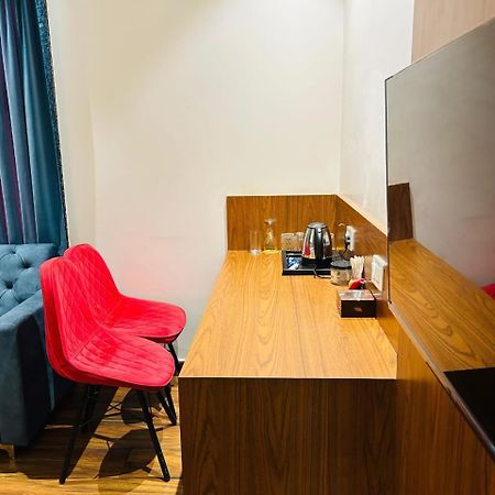 Hotel Swarn Bhoomi Kanpur Ngoại thất bức ảnh