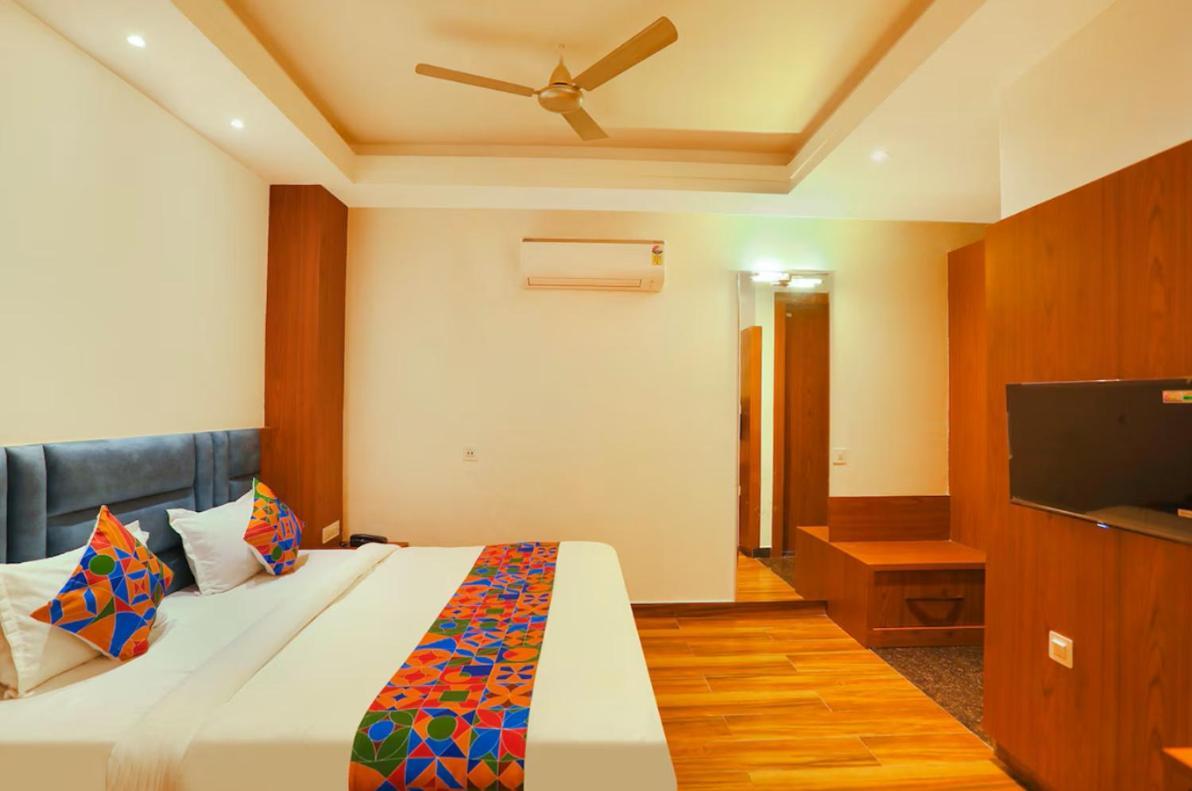 Hotel Swarn Bhoomi Kanpur Ngoại thất bức ảnh