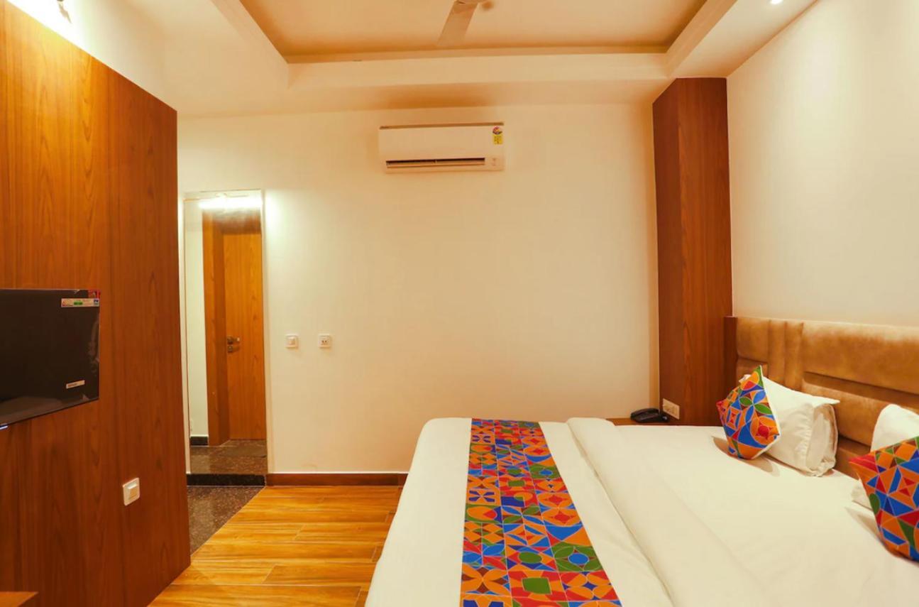 Hotel Swarn Bhoomi Kanpur Ngoại thất bức ảnh